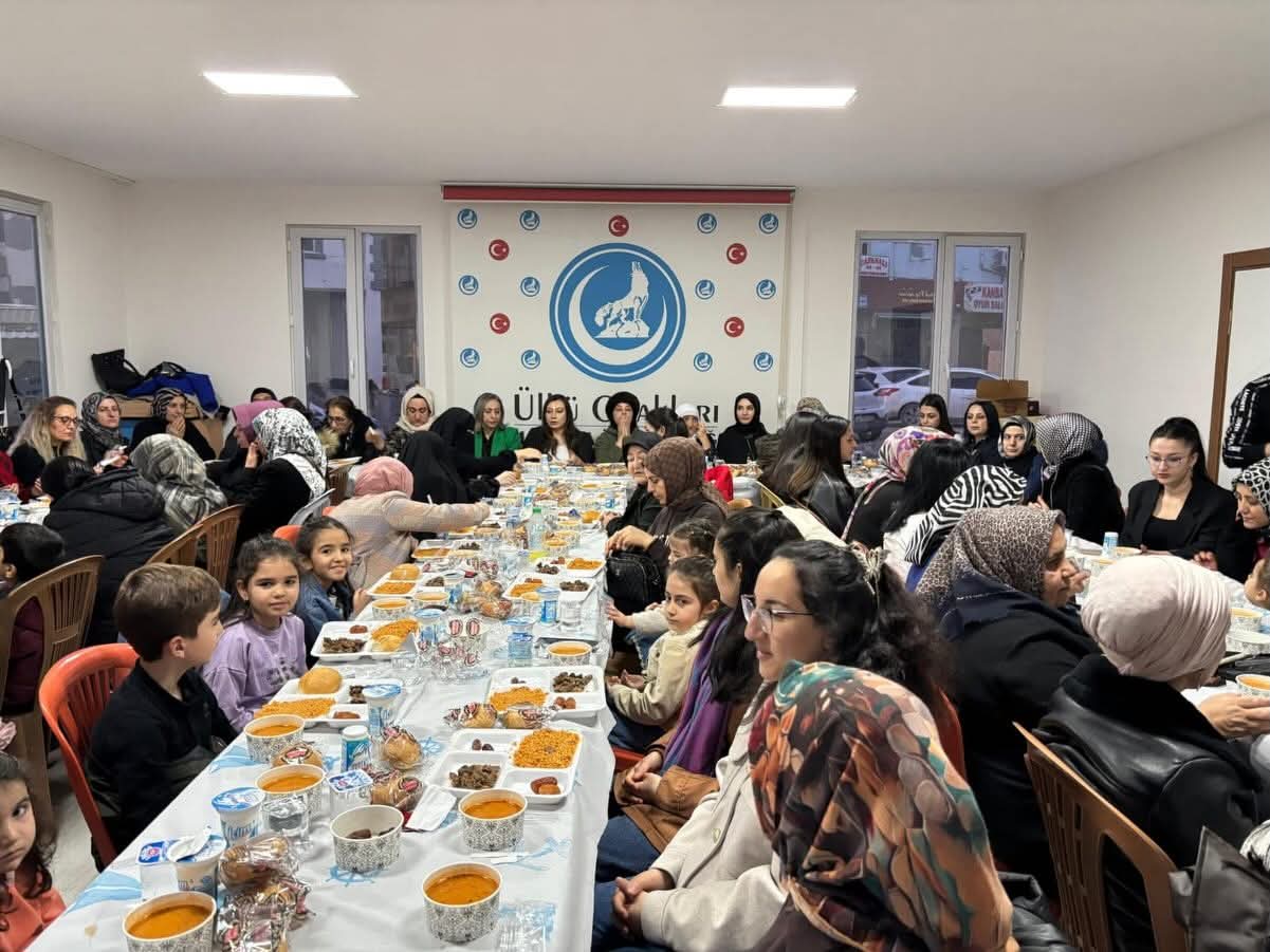 Malatya Ülkü Ocaklarından Kadınlar Gününe Özel Gönül Sofrası