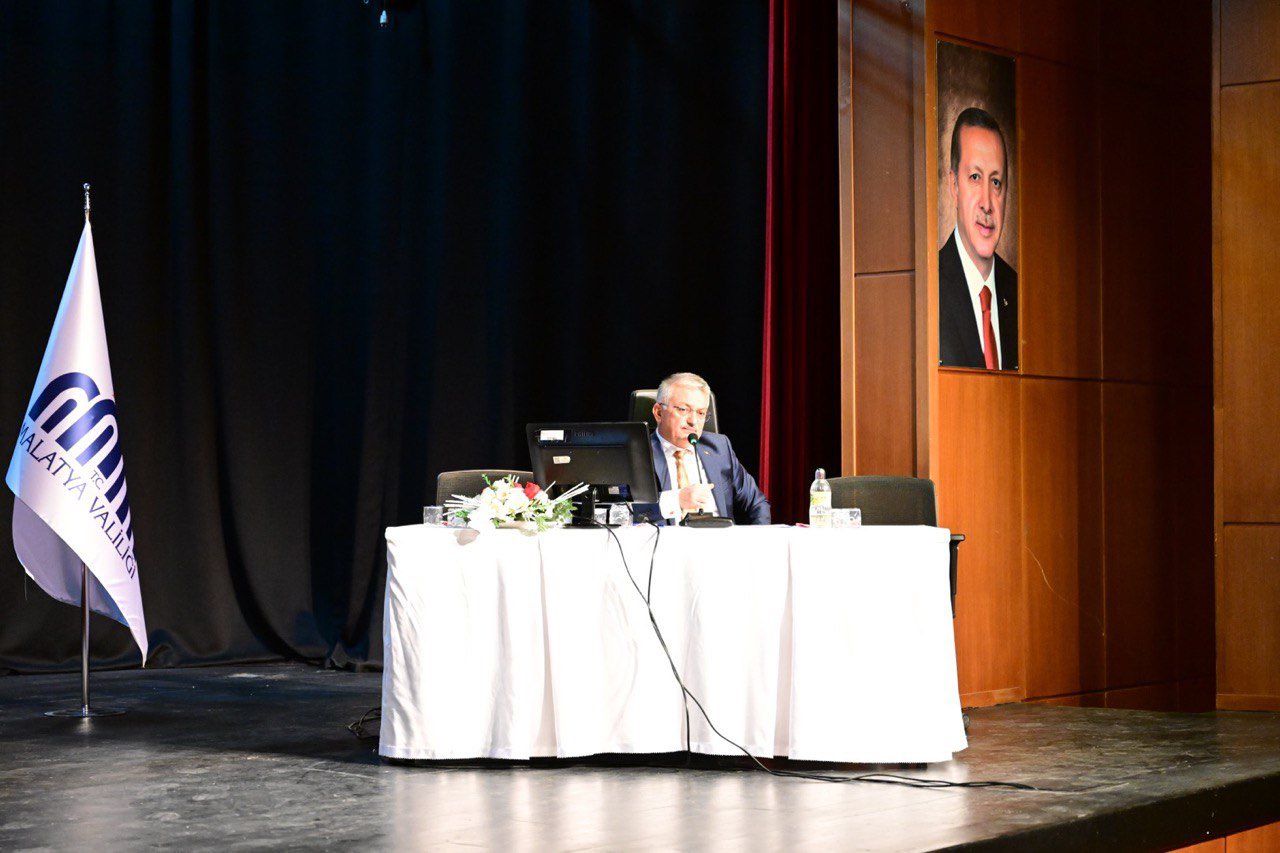 Malatya Valisi Yazıcı, aba altından sopa gösterdi!