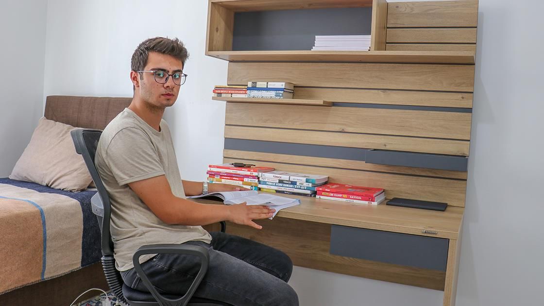 Malatyalı genç 496 puanla depremde kaybettiği babasının hayalini gerçekleştirdi!