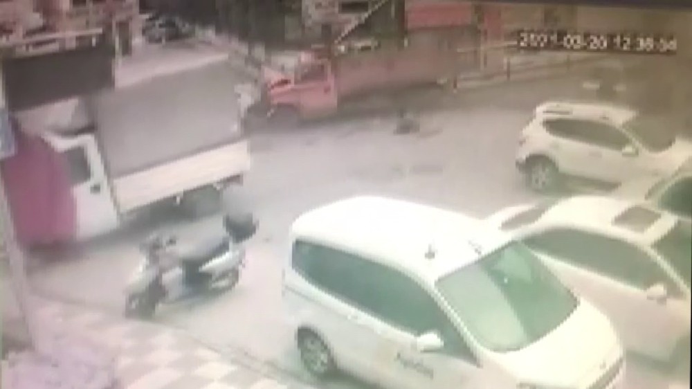 Maltepe´de kamyonet sürücüsü dehşet saçtı: Ortalık savaş alanına döndü

