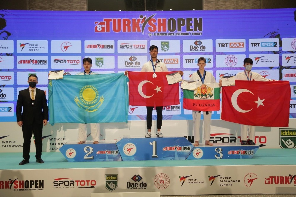 Mamak Belediyesi Tekvando Takımı şampiyon oldu
