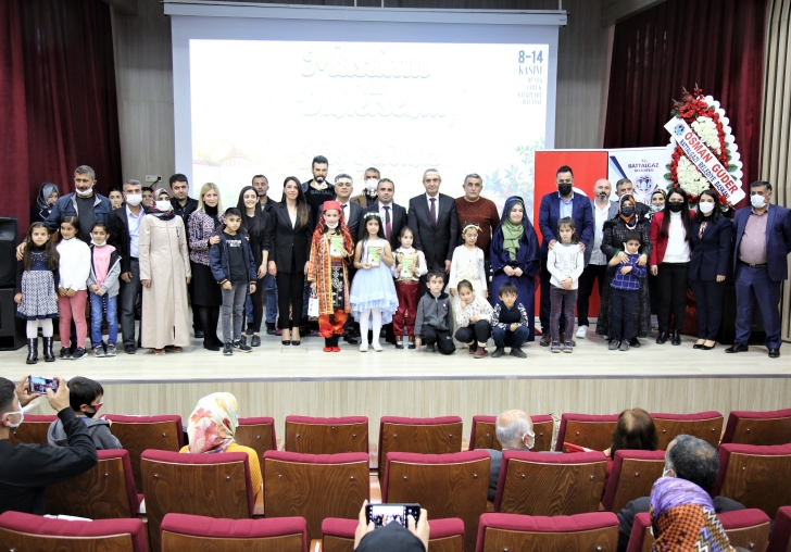 MASAL ANLATMA YARIŞMASININ ÖDÜLLERİ SAHİPLERİNİ BULDU