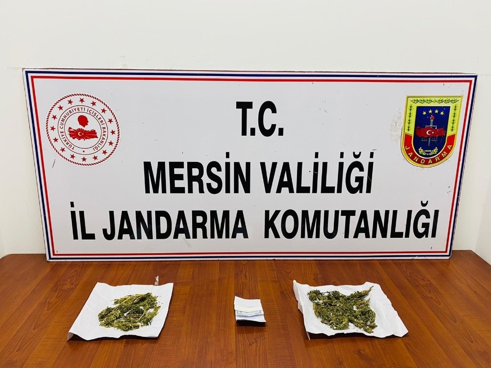 Mersin´de jandarmadan uyuşturucu operasyonu: 3 gözaltı

