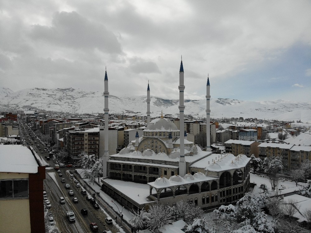 Muş´ta kartpostallık kış manzaraları
