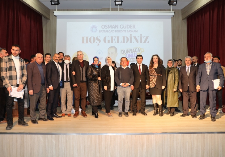 OBAMANIN TÜRK DANIŞMANI RİCCON DOĞAN, BATTALGAZİDEKİ GENÇLERLE BULUŞTU