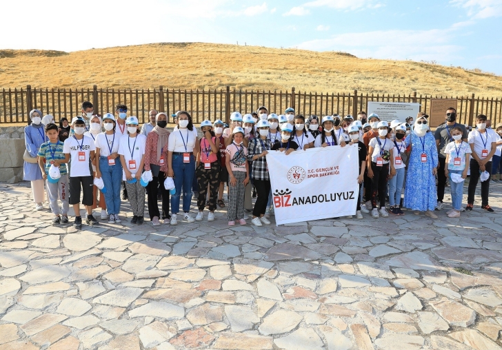 Öğrenciler Battalgazide tarihi yolculuğa çıktı