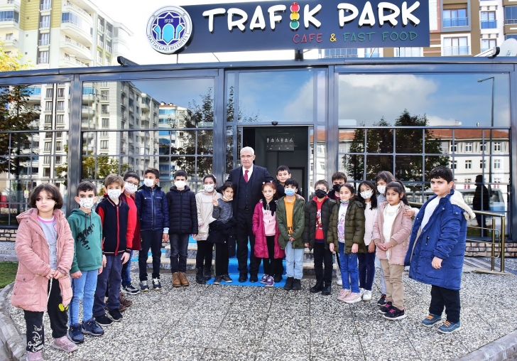 ÖĞRENCİLER MEKTUP YAZDI, BAŞKAN GÜDER GERİ ÇEVİRMEDİ