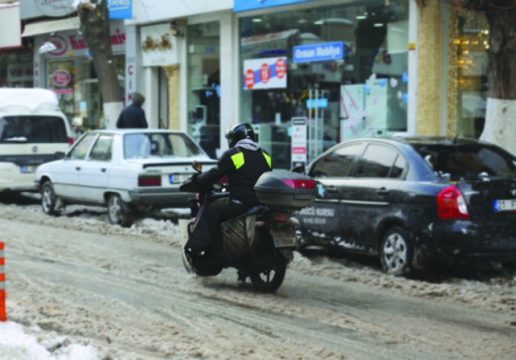 ÖLÜMLE BURUN BURUNA