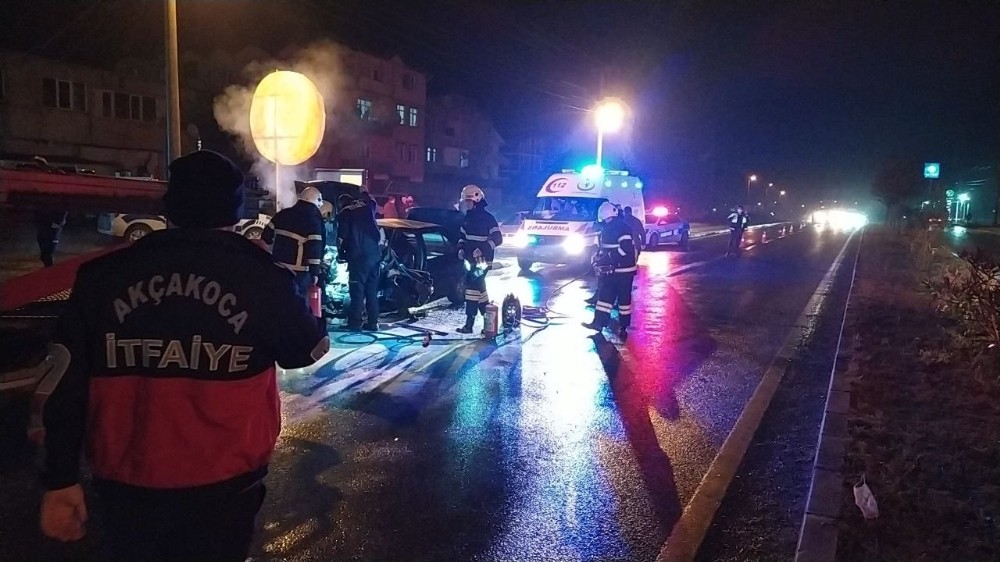 Otomobil tıra arkadan çarptı: 1 ağır yaralı
