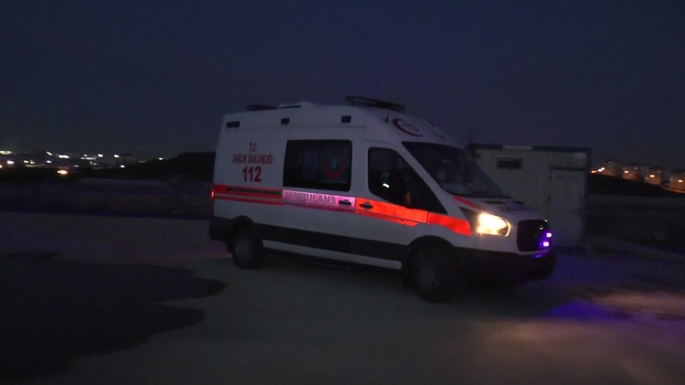 (Özel) Tuzla´da feci kaza: Lüks aracıyla şarampole yuvarlandı
