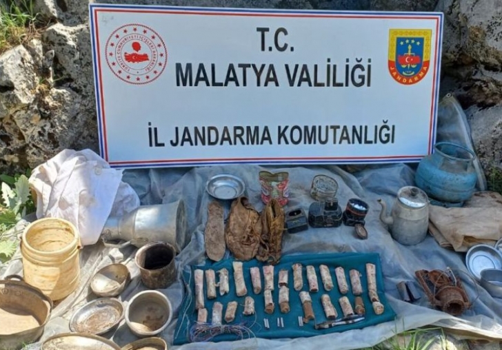 PKK'nın Kullandığı Mağarada 5 Kilo Plastik Patlayıcı Bulundu