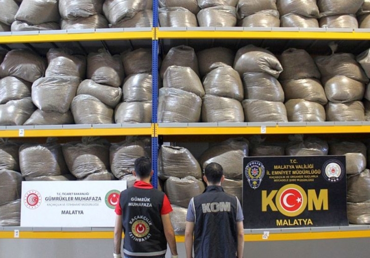 Polis ve Gümrük Muhafaza Ortak 'Tütün' Operasyonu Yaptı..