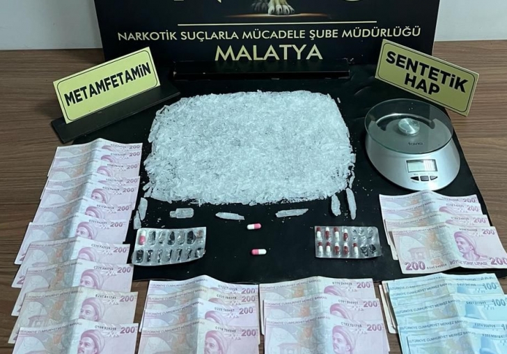 Polisin Yakaladığı 4 Torbacı Tutuklandı