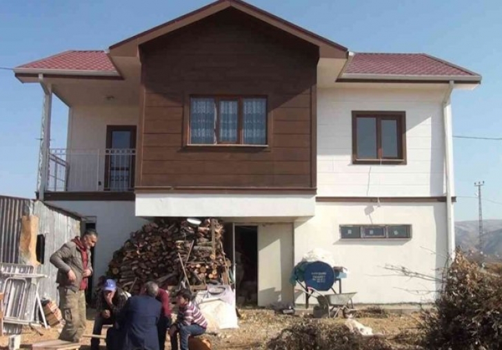 Pütürgede deprem sonrası yeni konutlarda yaşam başladı 