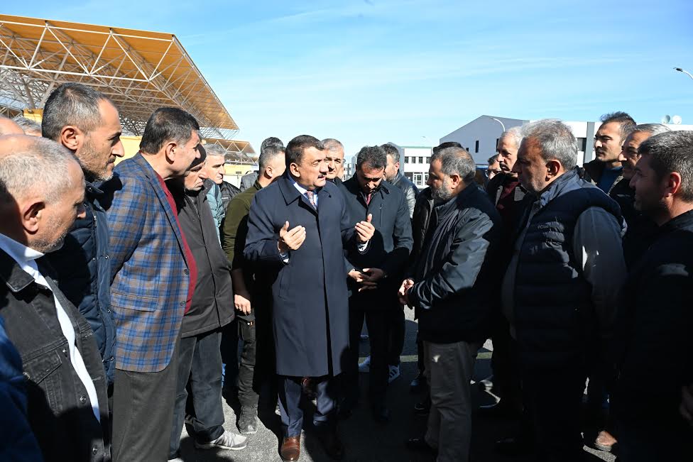 Recep Tayyip Erdoğan Dünya Kayısı Ticaret Merkezi Hizmete Girdi
