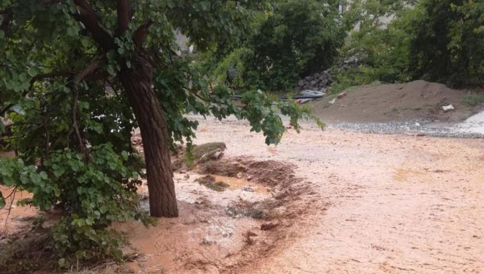 Sağanak Yağış Hasara Yolaçtı