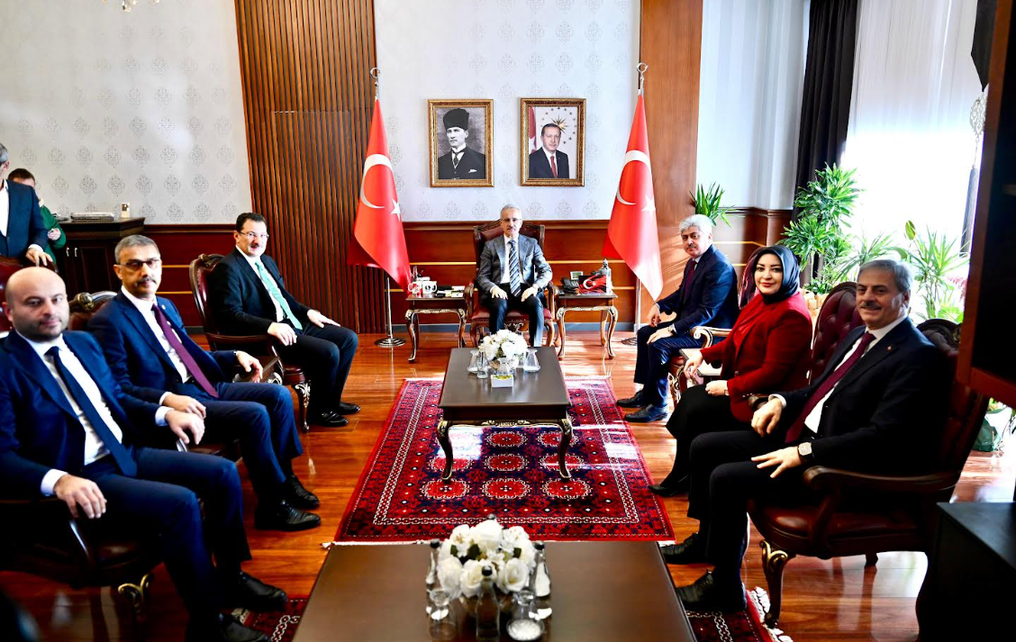 SAKARYA'YA 18,2 MİLYARLIK KARAYOLU YATIRIMI