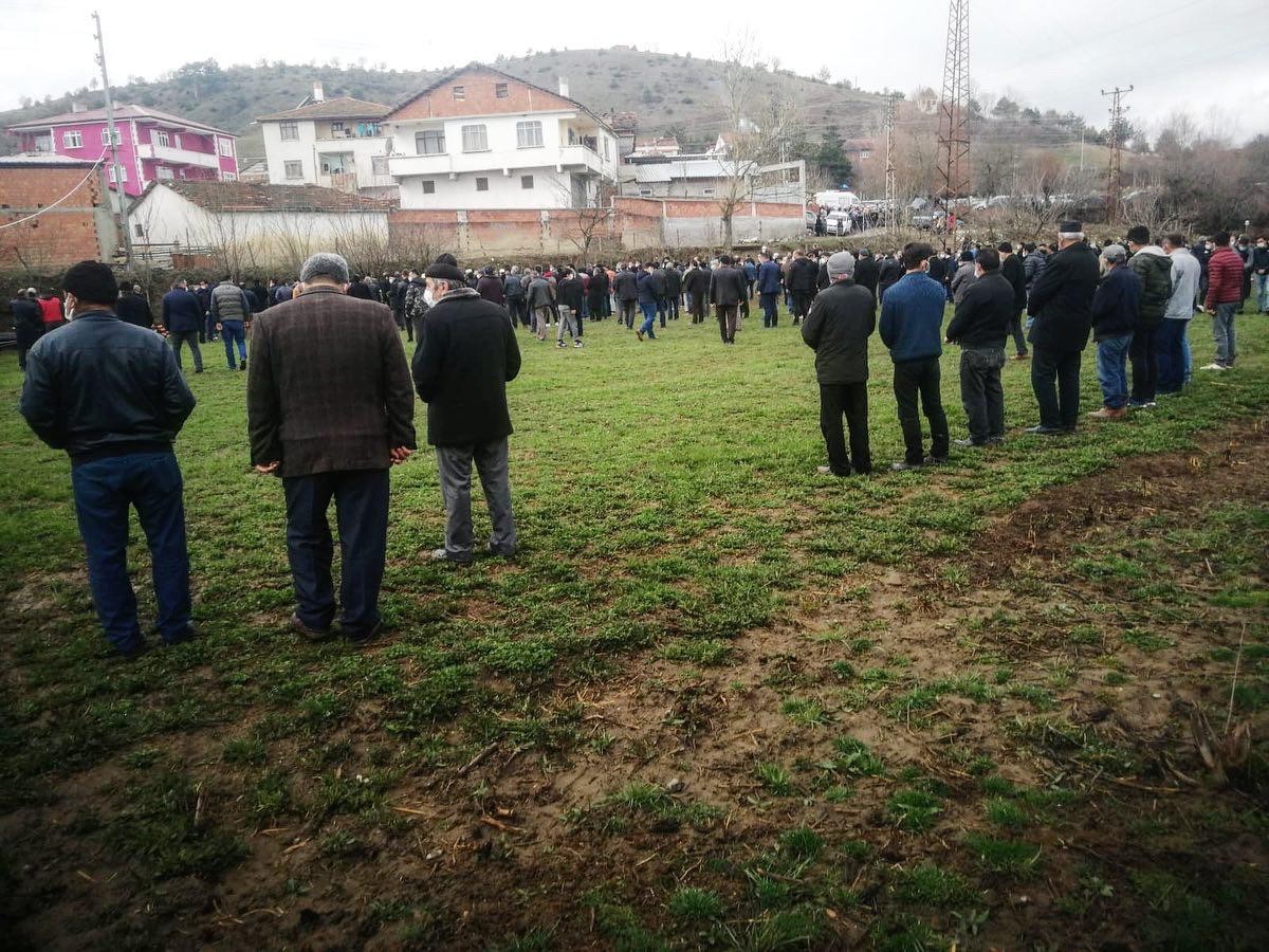 Saldırıda hayatını kaybeden adam toprağa verildi
