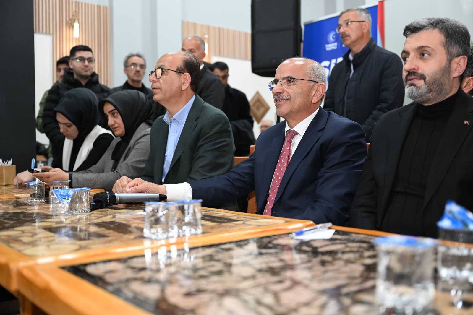 -Sami Er: “En Son Konut ve İş Yeri Teslim Edilinceye Kadar Durmayacağız”