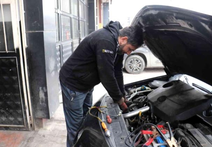 Savaştan kaçan aile Malatya'da hayata devam ediyor