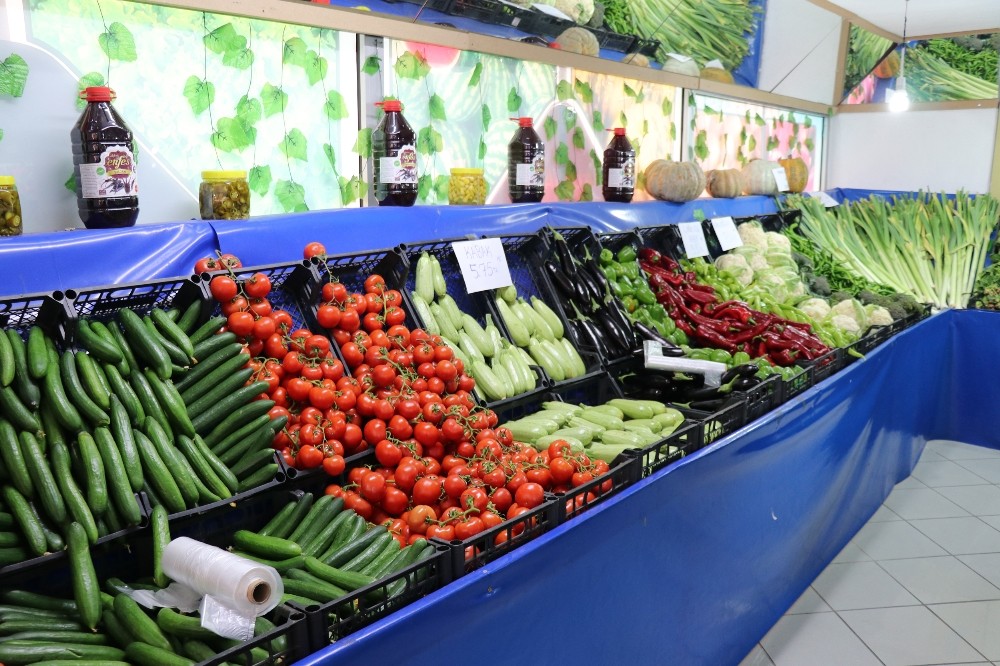 Şehit madenci kızı yöresel ürünlerle hizmet veriyor
