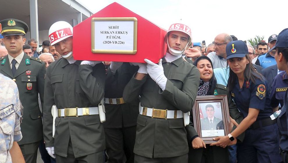 Şehit Üsteğmen Serkan Erkuş Son Yolculuğuna Uğurlandı