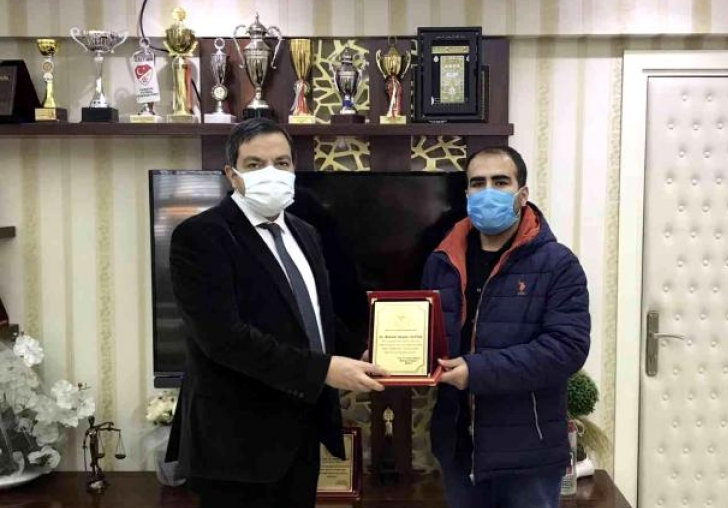 Şofördü, inşaat mühendisi oldu