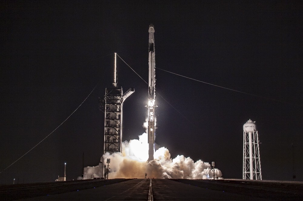 SpaceX, 60 Starlink uydusunu daha yörüngeye gönderdi
