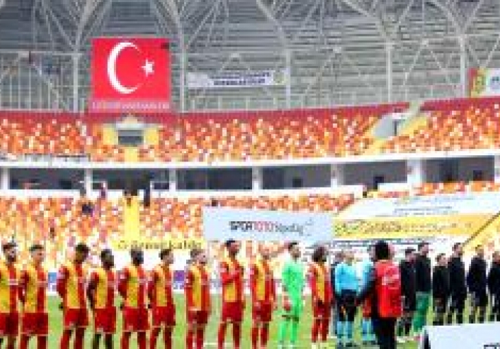 Spor Toto Süper Lig: Yeni Malatyaspor: 0 Beşiktaş: 0 (ilk yarı)