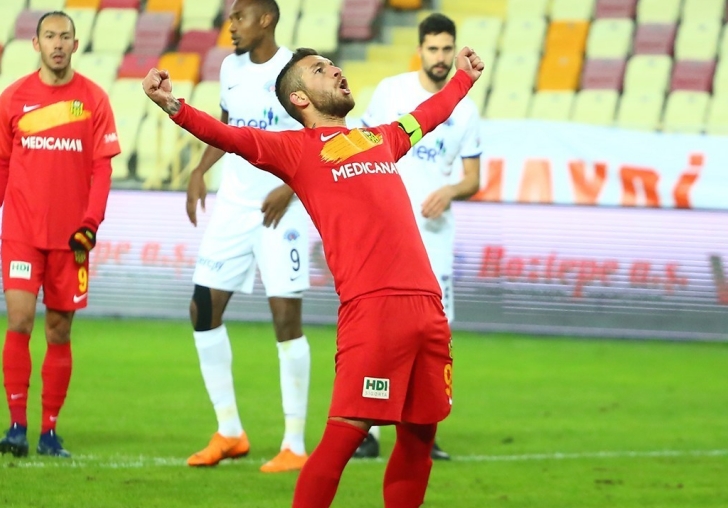 Süper Lig'de En Çok Gol Atan Yerli Futbolcu 'Adem Büyük'