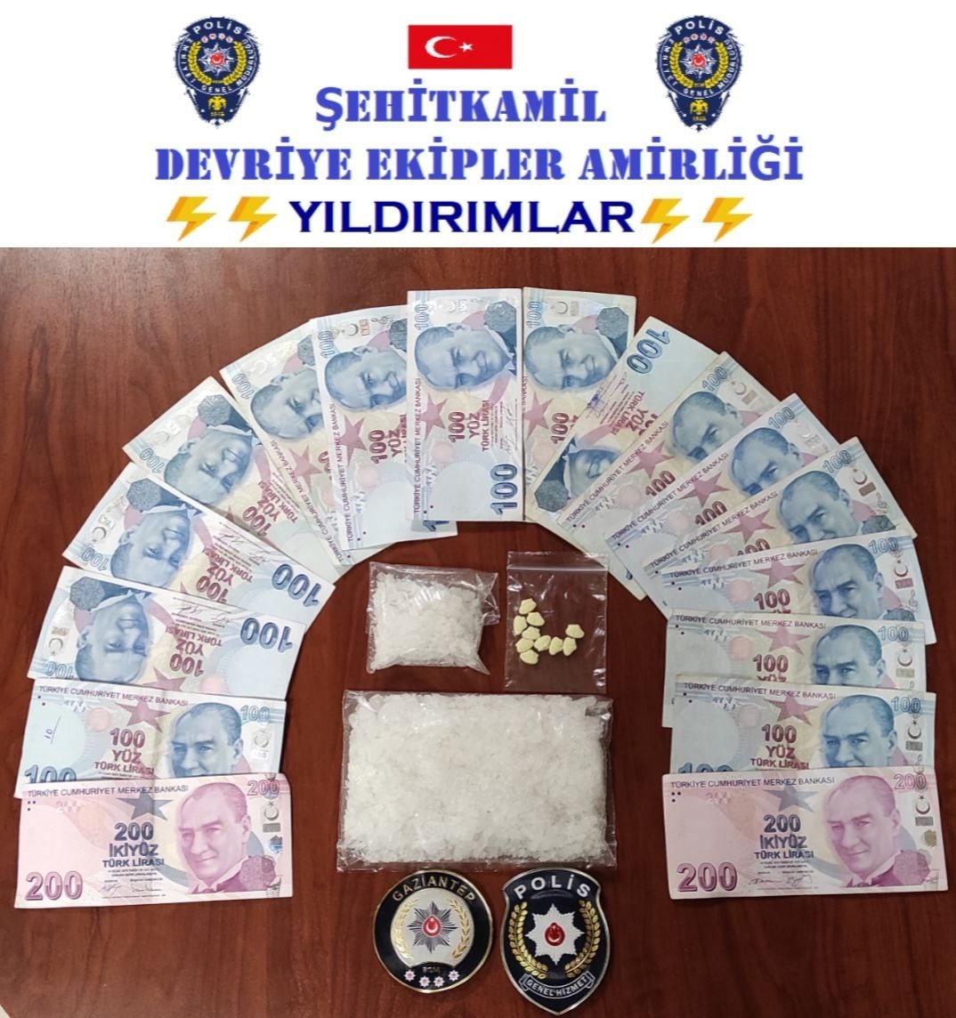 Şüphe üzerine durdurulan aracın sürücüsü ehliyetsiz çıktı
