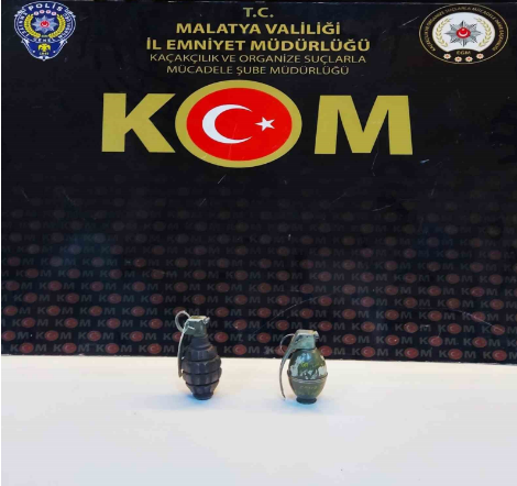 Şüphe üzerine durdurulan araçta 2 el bombası çıktı