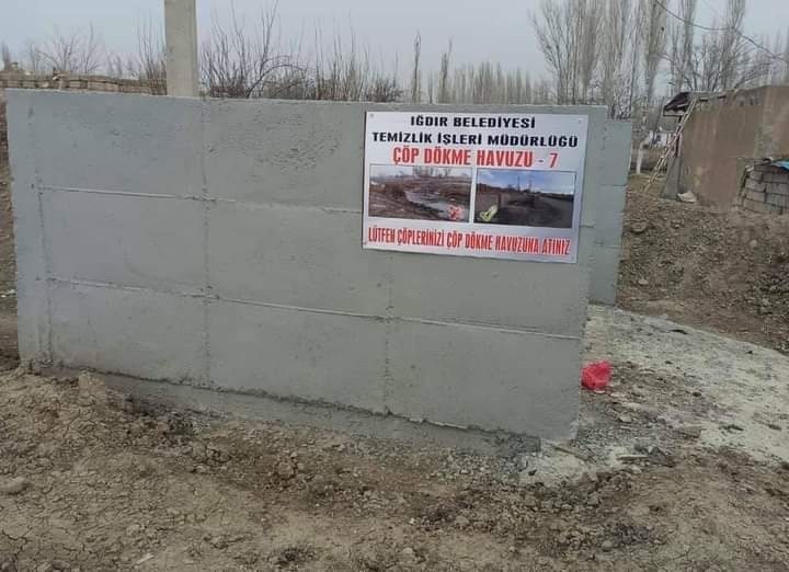 Tahliye kanalına dökülen çöplerin önüne geçmek için çöp havuzu yapıldı
