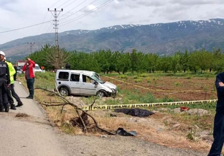Takla Atan Aracın Sürücüsü Öldü