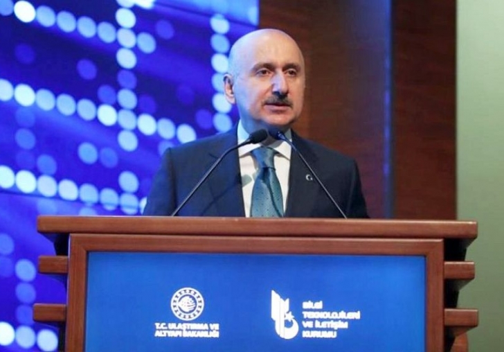 Telefon Trafiği 318 Milyar Dakika