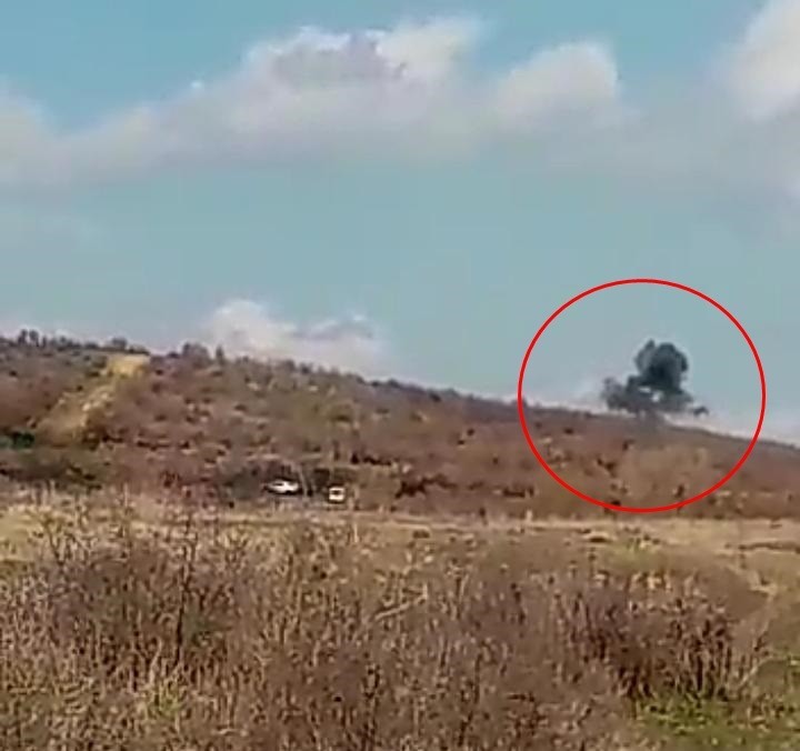 Toprağa gömülü bulunan top mermisi böyle imha edildi
