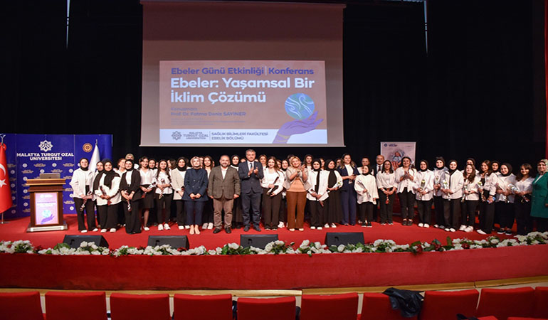 Turgut Özal Üniversitesinde Ebeler Haftası Etkinliği Düzenlendi