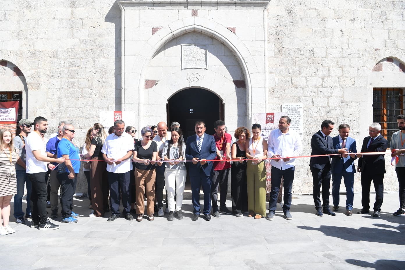 TÜRKİYE’NİN EN BÜYÜK BASKIRESİM  SERGİSİ’NE YOĞUN İLGİ