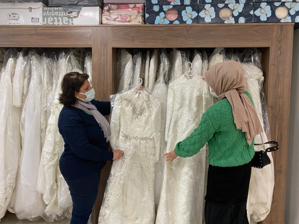 Ücretsiz gelinliklere başvurular başladı
