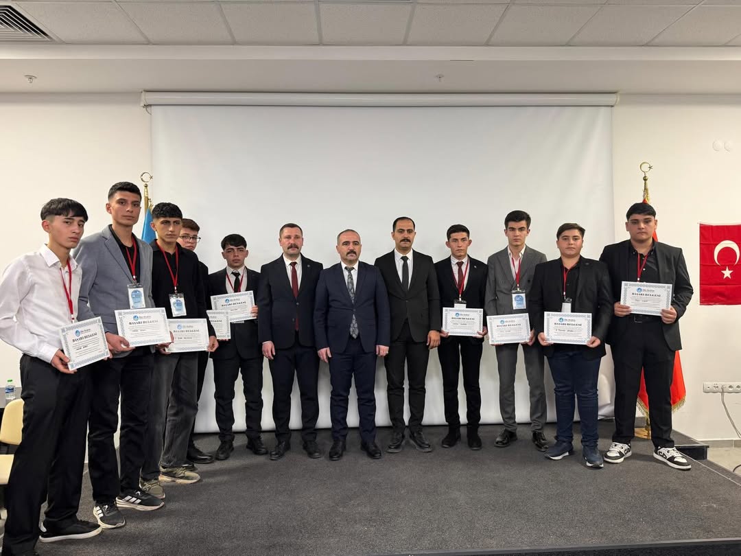 Ülkü Ocakları Bölge Yarışmasında Zafer Malatya’nın: Gençler Bilgiyle Yarıştı