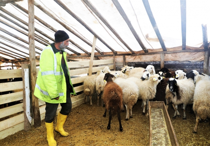 ÜRETİCİNİN YOL SORUNUNU BAŞKAN GÜDER ÇÖZDÜ