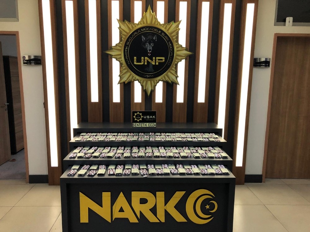 Uşak´ta narkotik ekipleri 4 bin 536 adet uyuştucu hap ele geçirdi
