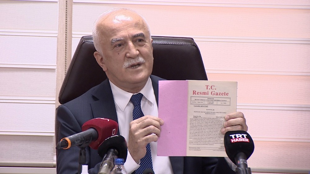 Vakıflar Genel Müdürü Ersoy´dan İmamoğlu´na cevap: 