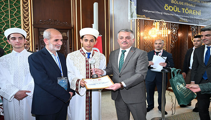 Vali Ersin Yazıcı Genç Hatipler Hutbe Okuma Yarışması Bölge Finali Ödül Törenine