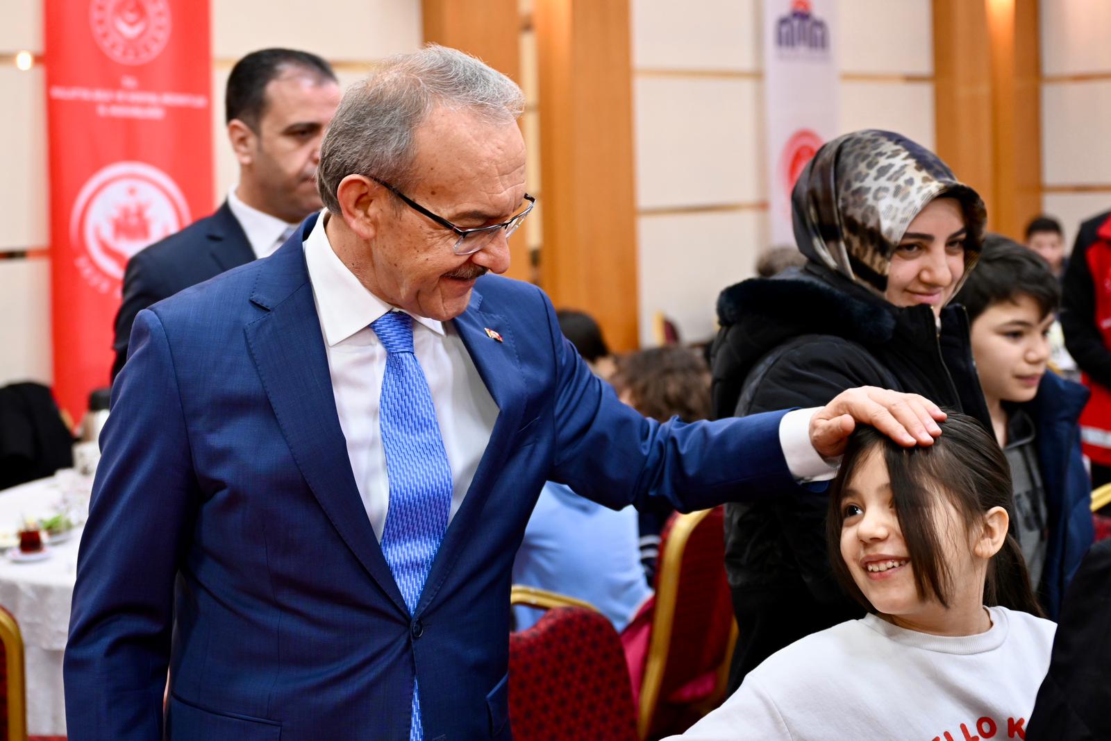 Vali Yavuz’dan Yetim ve Öksüz Çocuklara Şefkat Eli: "Asla Sahipsiz Değilsiniz"