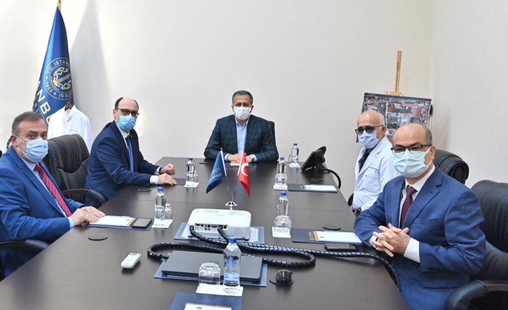 Vali Yerlikaya, İstanbul Üniversitesi-Cerrahpaşa Cerrahpaşa Tıp Fakültesi´ni ziyaret etti
