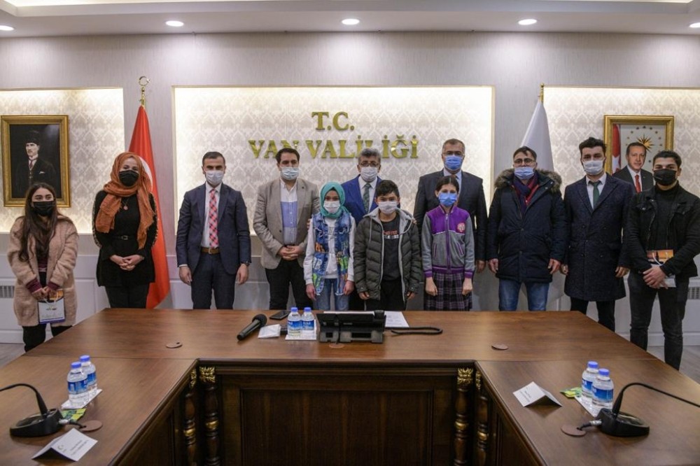 Van´da `İstiklal´den İstikbal´e Kompozisyon ve Mektup Yarışması´ sonuçlandı
