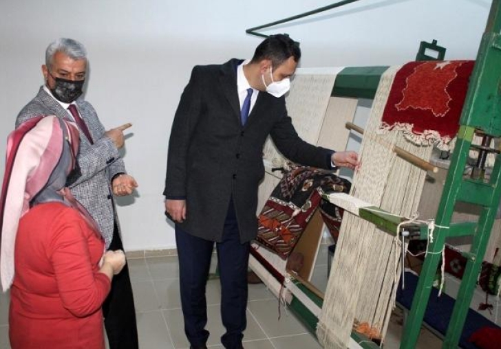 Yazıhan'da tekstil gelişiyor