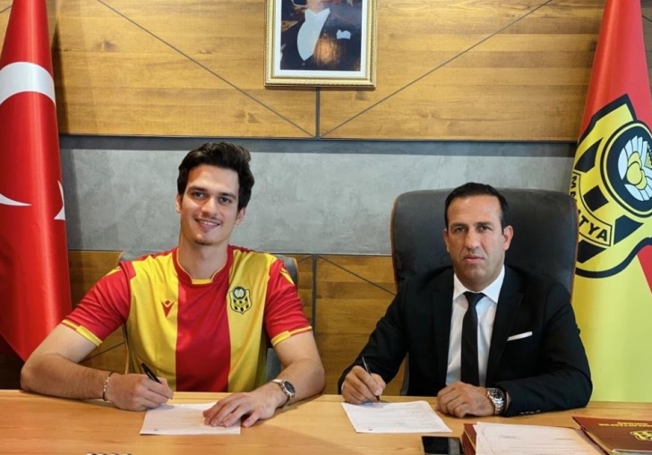 Yeni Malatyaspor, Ahmet Oytun Özdoğan ile 3 yıllık sözleşme imzaladı