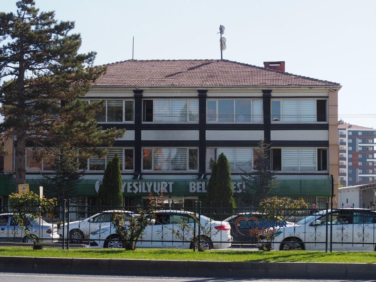 Yeşilyurt Belediyesi’nde yolsuzluk soruşturmasında 4 kişi gözaltına alındı
